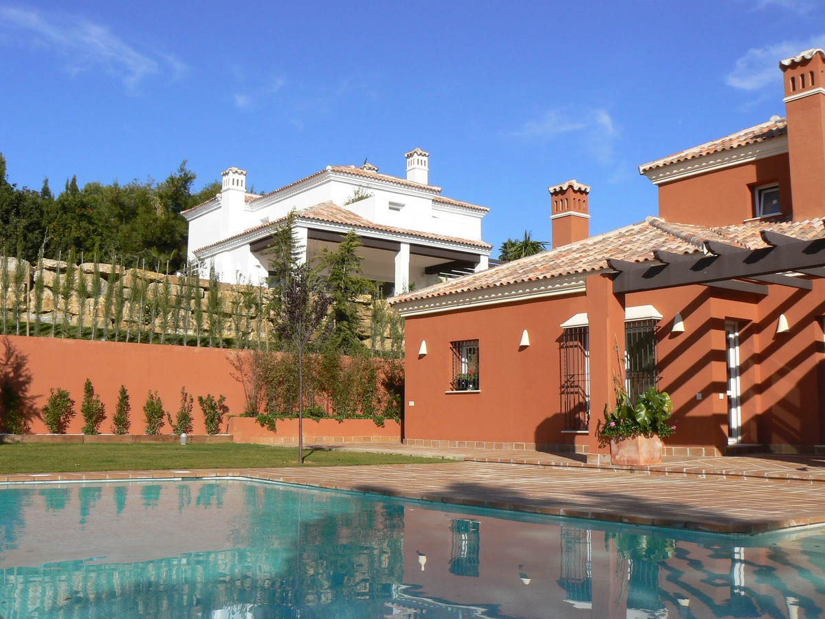 Se vende Villa - Chalet de 4 dormitorios en Costa Del Sol, Cadiz, España