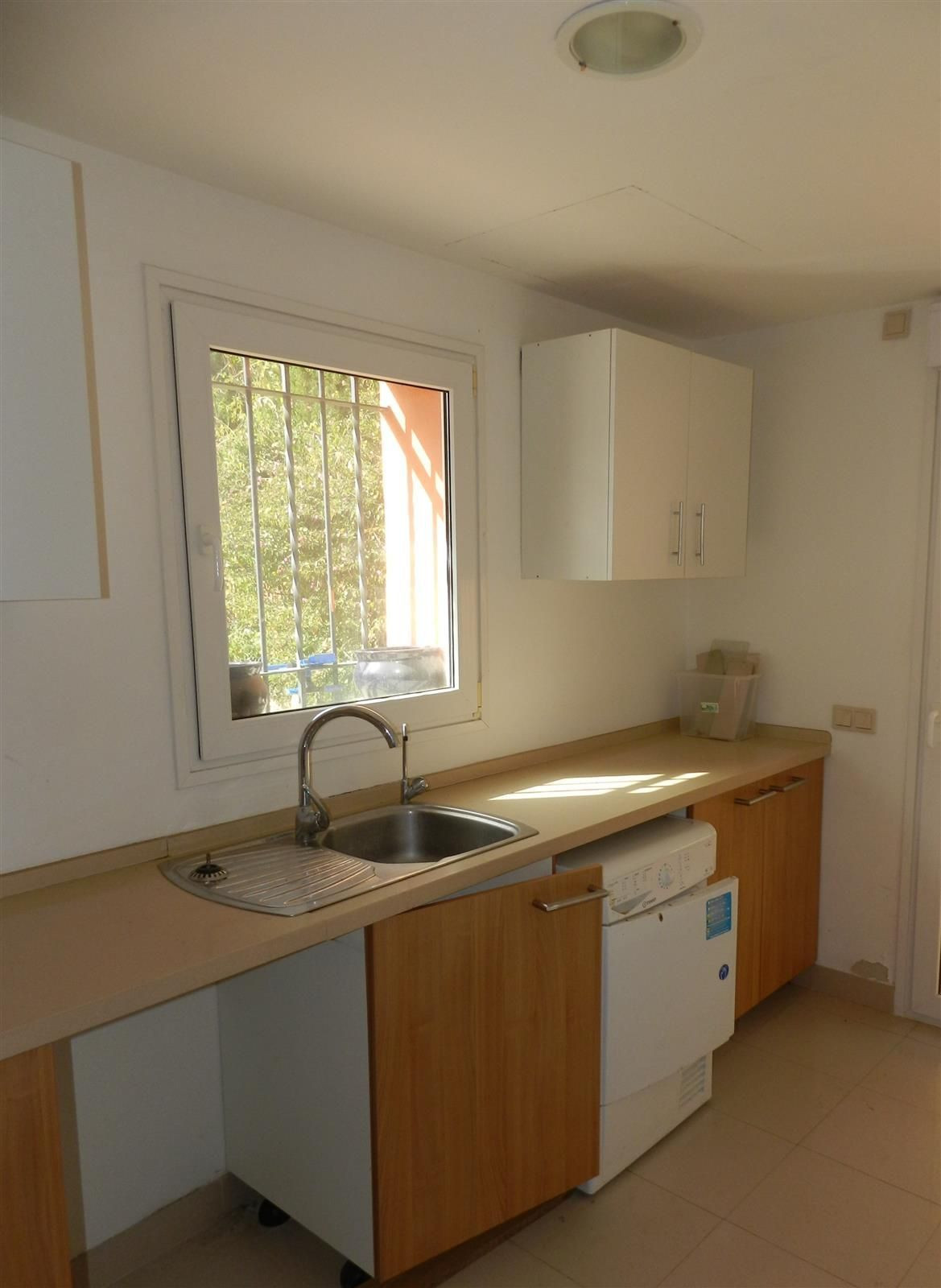 Se vende Villa - Chalet de 4 dormitorios en Costa Del Sol, Cadiz, España