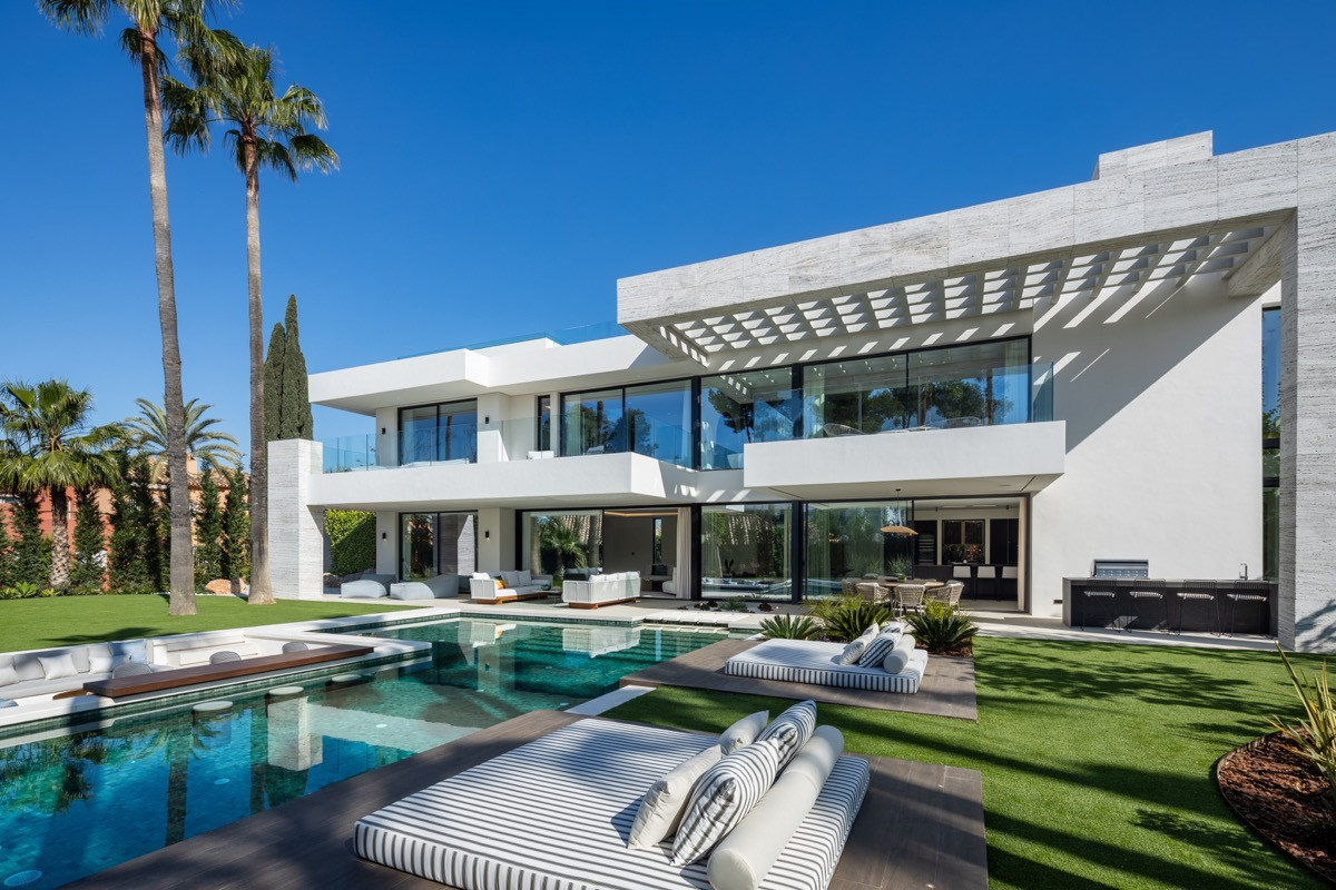 Se vende Villa - Chalet de 6 dormitorios en Costa Del Sol, Málaga, España