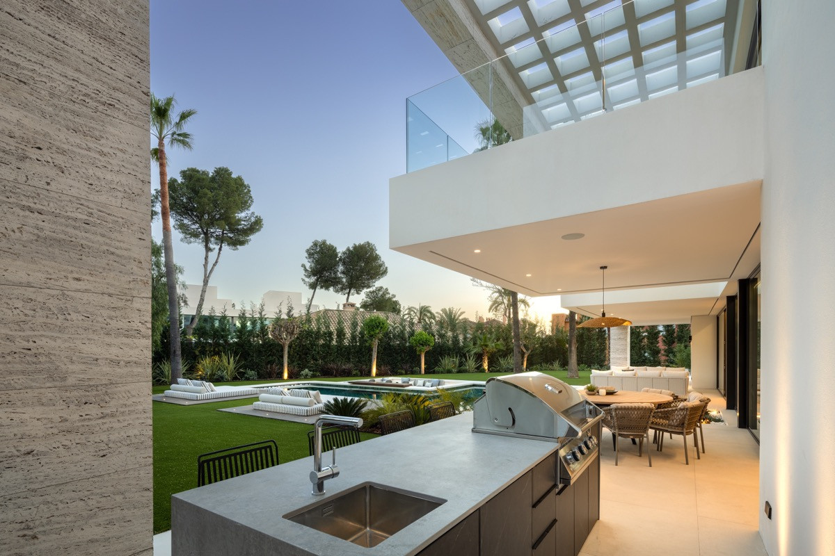 Se vende Villa - Chalet de 6 dormitorios en Costa Del Sol, Málaga, España