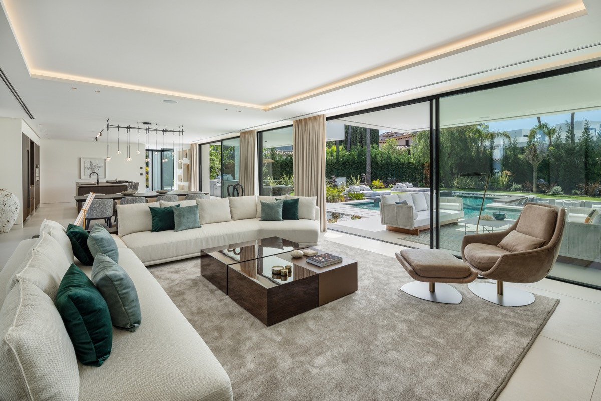 Se vende Villa - Chalet de 6 dormitorios en Costa Del Sol, Málaga, España