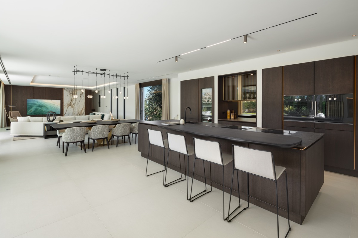 Se vende Villa - Chalet de 6 dormitorios en Costa Del Sol, Málaga, España