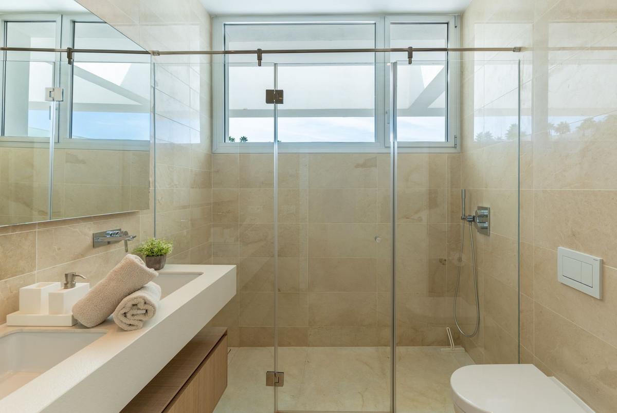 4 Bed Townhouse for sale in Río Real Costa Del Sol, Málaga, Spain