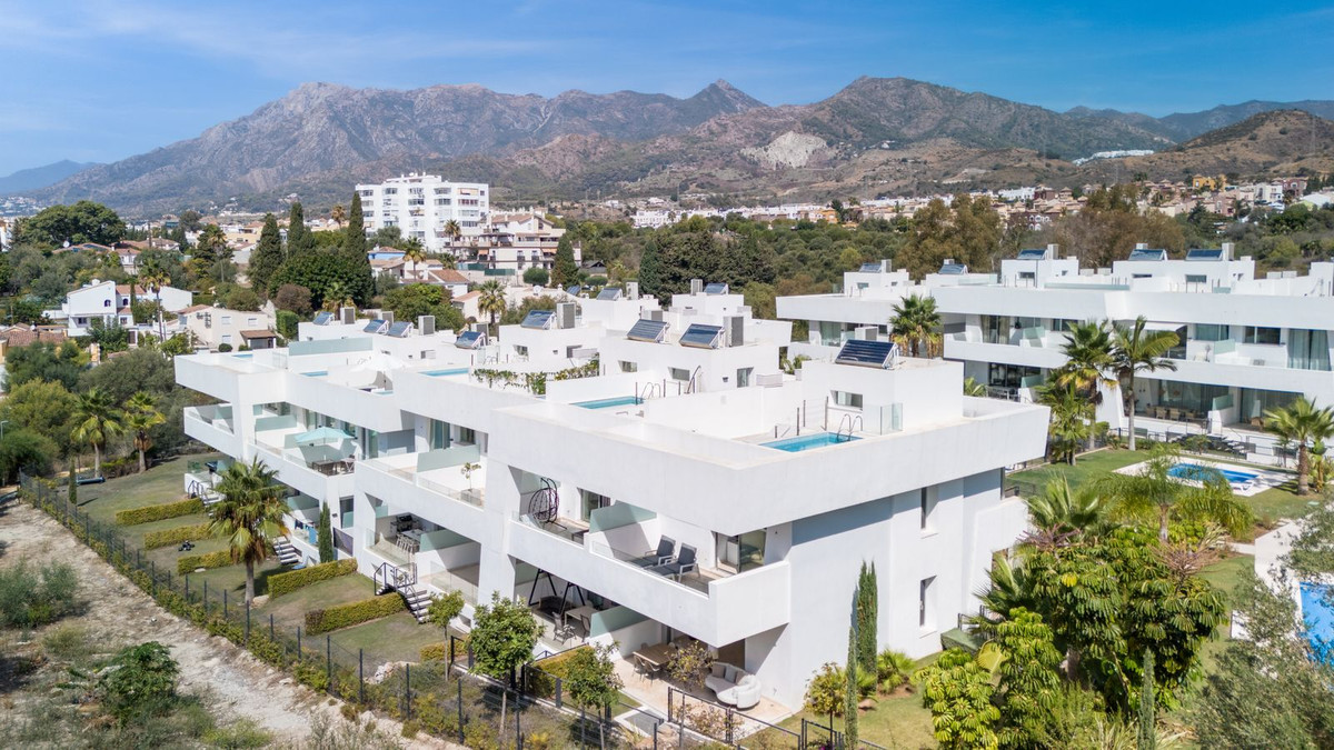 4 Bed Townhouse for sale in Río Real Costa Del Sol, Málaga, Spain