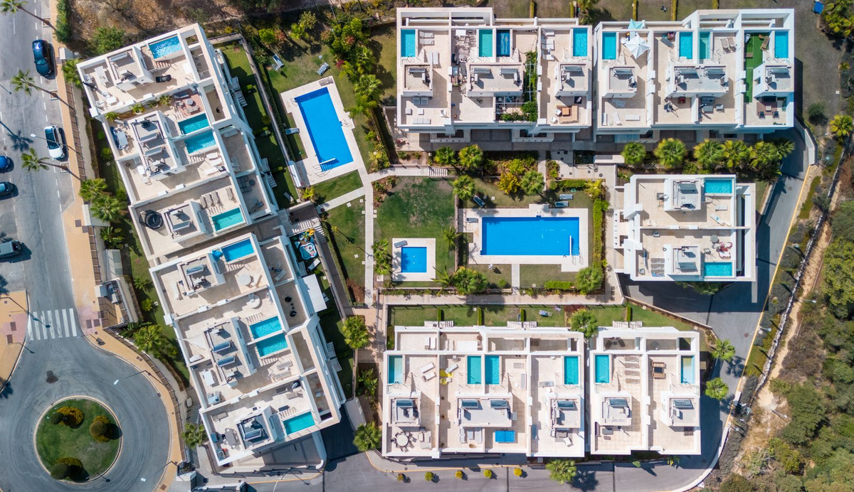 4 Bed Townhouse for sale in Río Real Costa Del Sol, Málaga, Spain