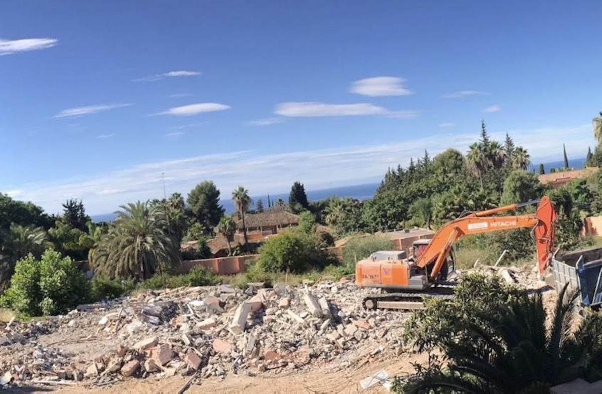 Se vende Terreno Urbano de 7 dormitorios en Costa Del Sol, Málaga, España