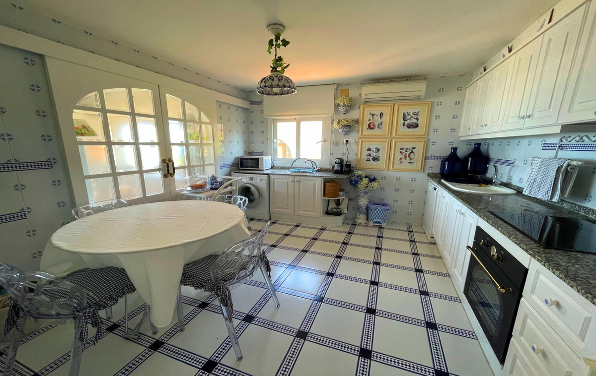 5 Bed Townhouse for sale in Javea Costa Blanca, Alicante, Spain