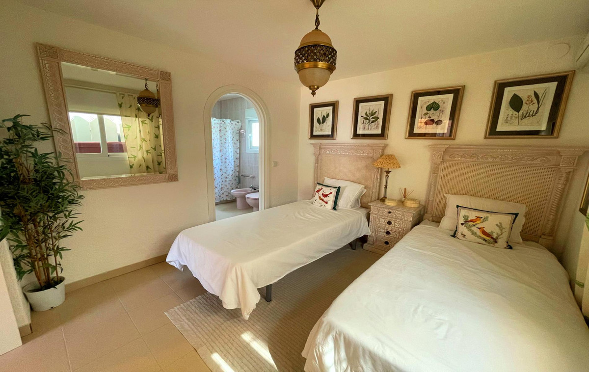 5 Bed Townhouse for sale in Javea Costa Blanca, Alicante, Spain