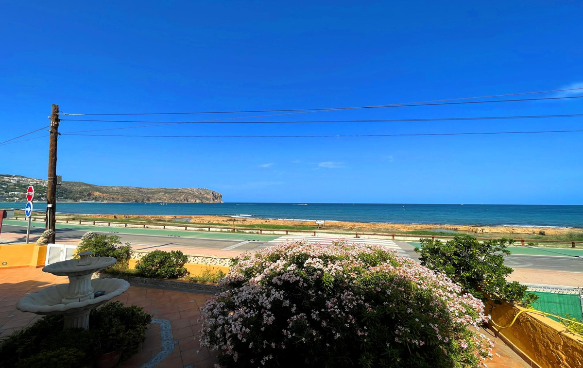 5 Bed Townhouse for sale in Javea Costa Blanca, Alicante, Spain