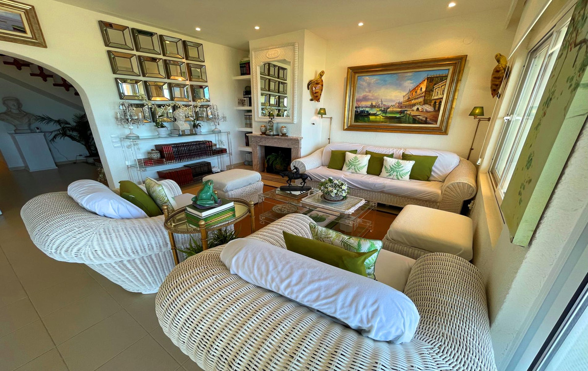 5 Bed Townhouse for sale in Javea Costa Blanca, Alicante, Spain