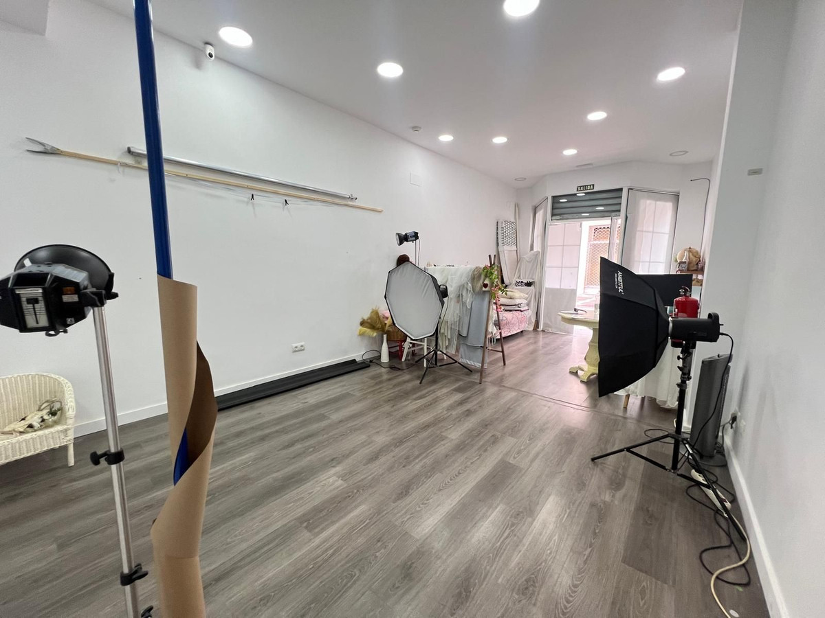 Se vende Local comercial  en Costa Del Sol, Málaga, España