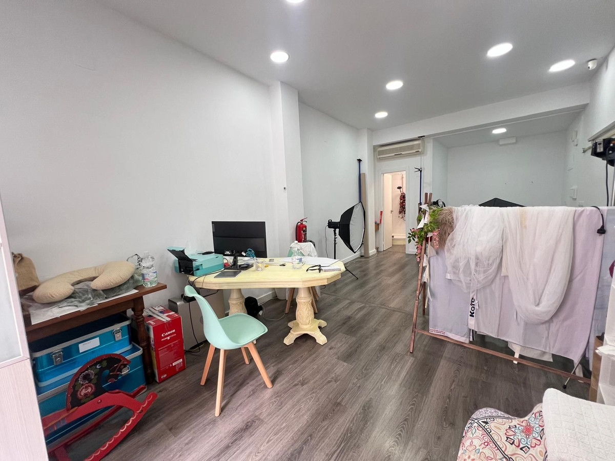 Se vende Local comercial  en Costa Del Sol, Málaga, España