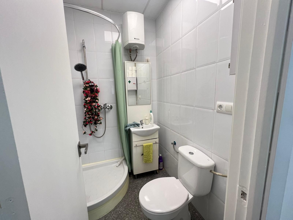 Se vende Local comercial  en Costa Del Sol, Málaga, España