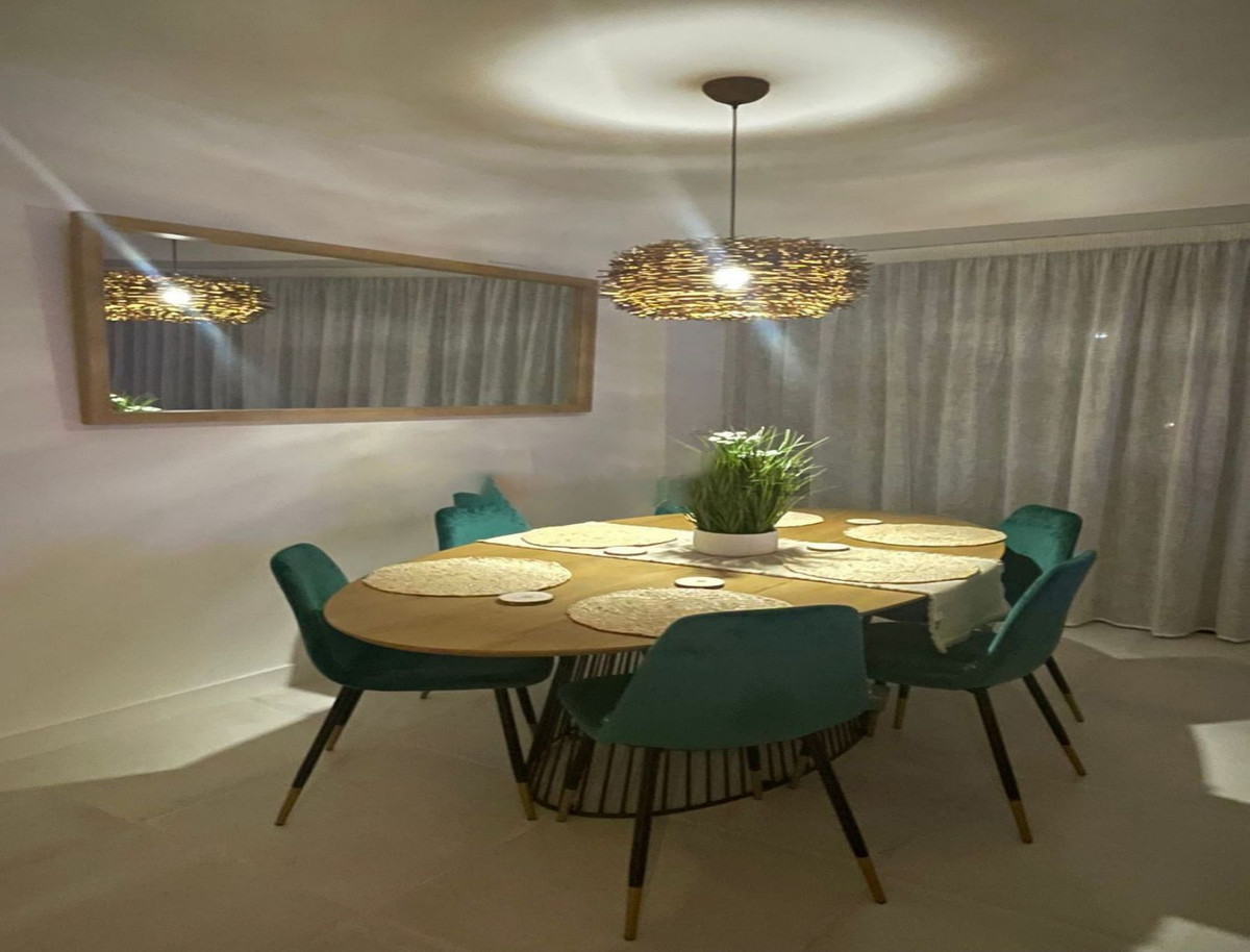3 Bed Apartment for sale in Selwo Costa Del Sol, Málaga, Spain