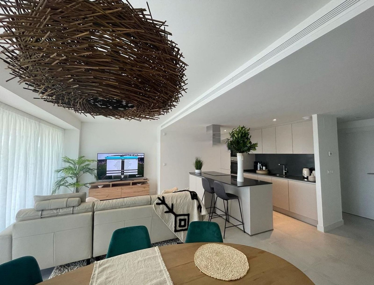 3 Bed Apartment for sale in Selwo Costa Del Sol, Málaga, Spain