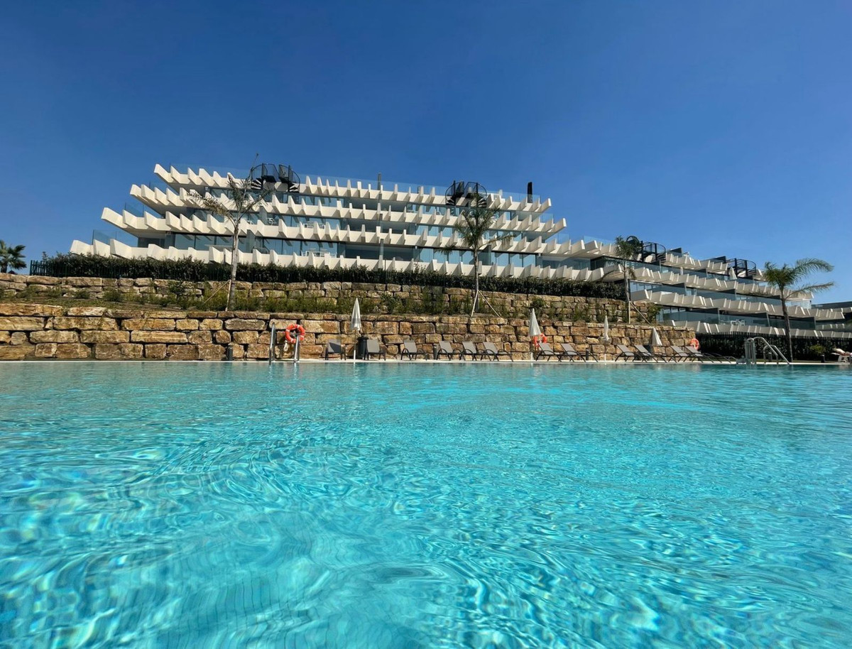 3 Bed Apartment for sale in Selwo Costa Del Sol, Málaga, Spain