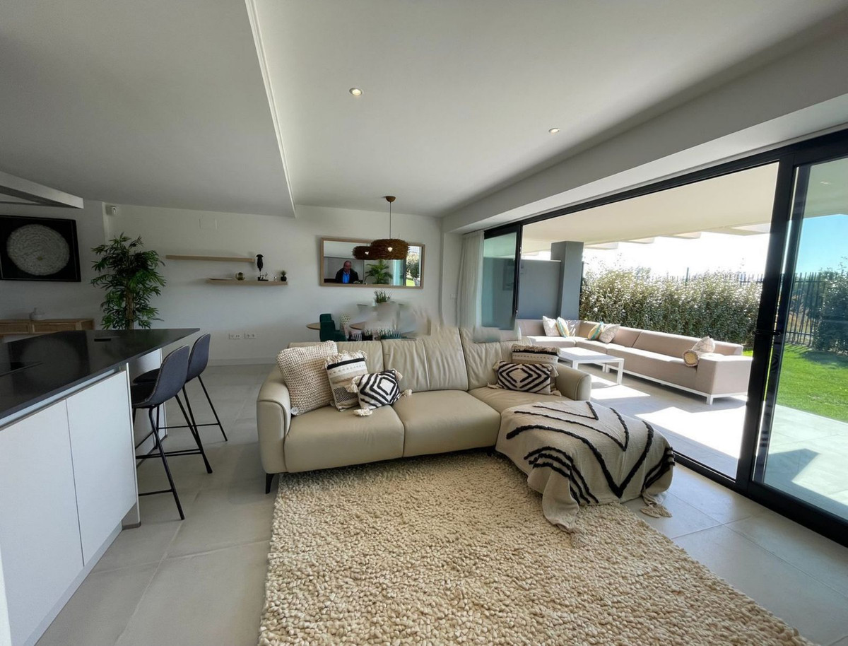 3 Bed Apartment for sale in Selwo Costa Del Sol, Málaga, Spain