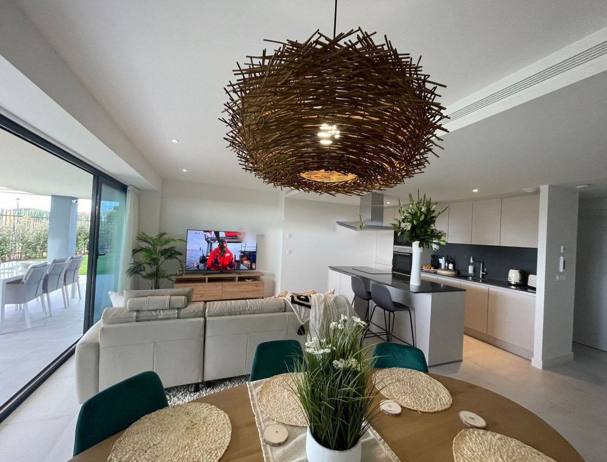 3 Bed Apartment for sale in Selwo Costa Del Sol, Málaga, Spain