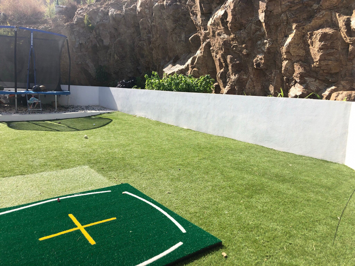 4 Bed Townhouse for sale in La Cala Golf Costa Del Sol, Málaga, Spain