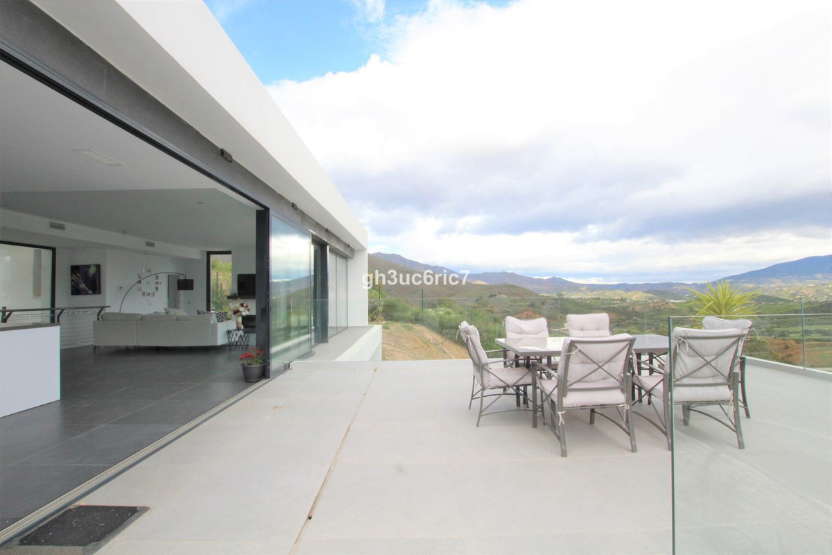 4 Bed Townhouse for sale in La Cala Golf Costa Del Sol, Málaga, Spain