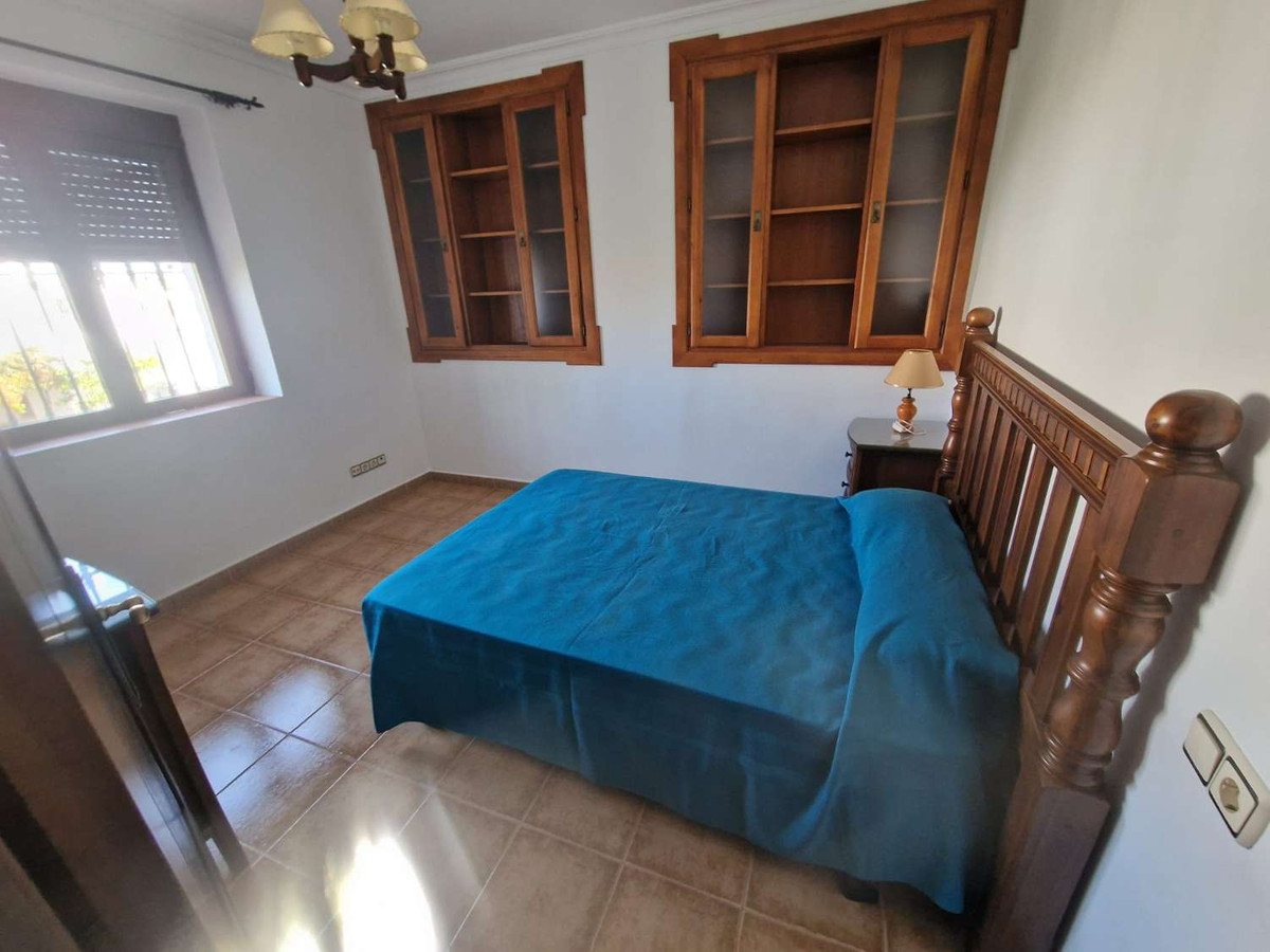 5 Bed Townhouse for sale in Alora Costa Del Sol, Málaga, Spain