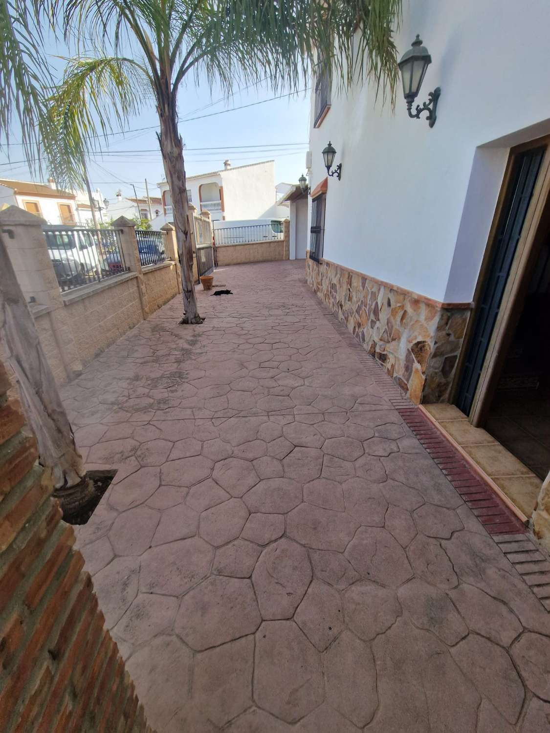 5 Bed Townhouse for sale in Alora Costa Del Sol, Málaga, Spain