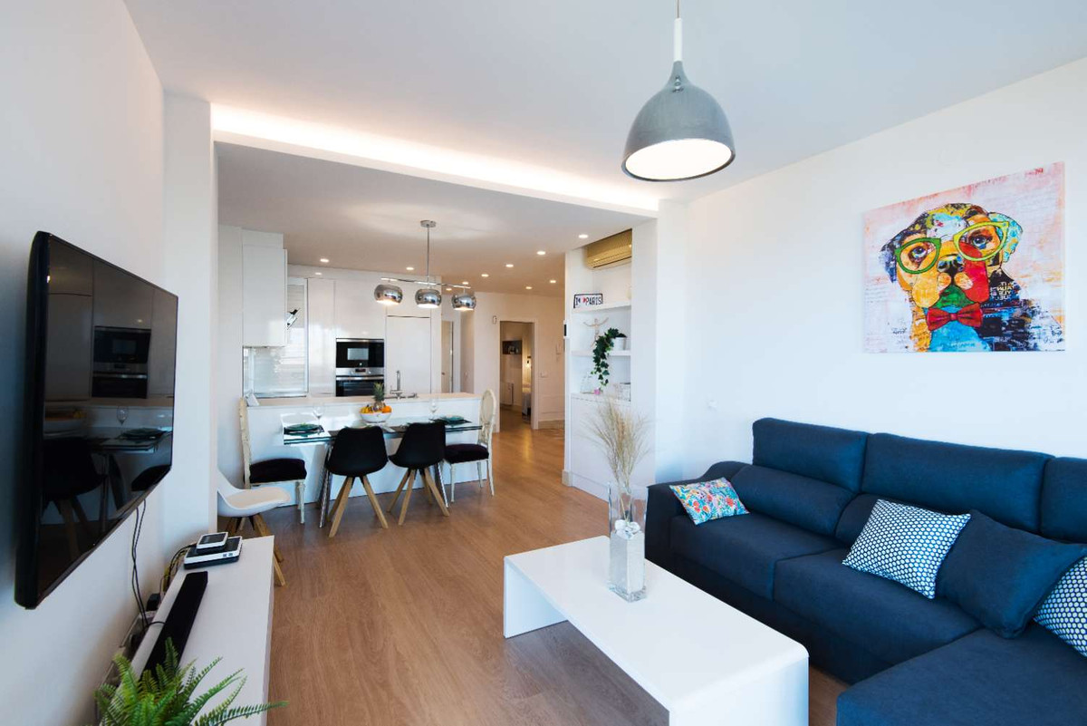 Se vende Apartamento Planta Media de 3 dormitorios en Costa Del Sol, Málaga, España