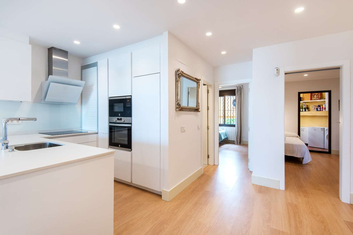 Se vende Apartamento Planta Media de 3 dormitorios en Costa Del Sol, Málaga, España