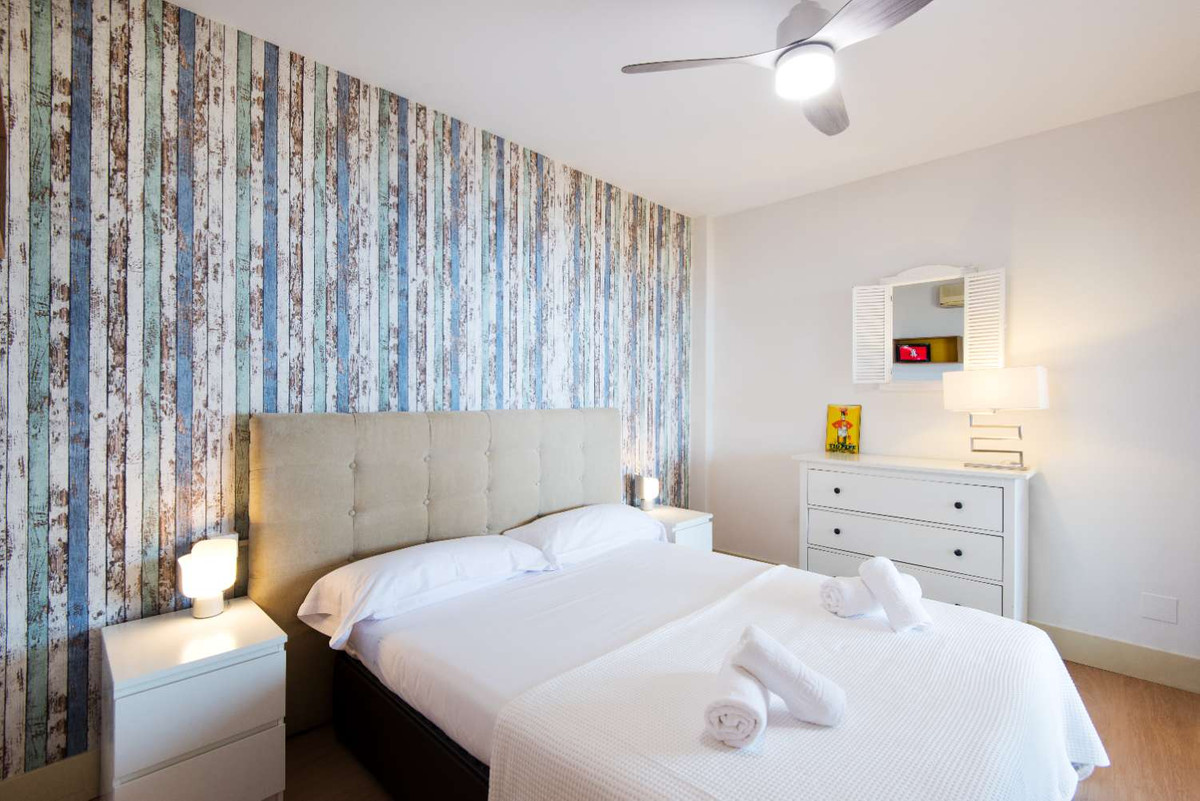 Se vende Apartamento Planta Media de 3 dormitorios en Costa Del Sol, Málaga, España