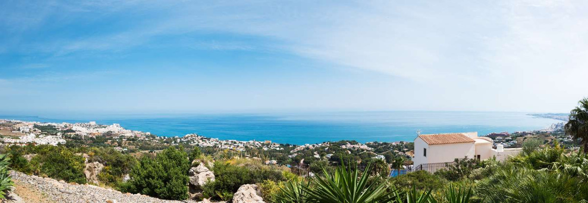 Se vende Apartamento Planta Media de 3 dormitorios en Costa Del Sol, Málaga, España