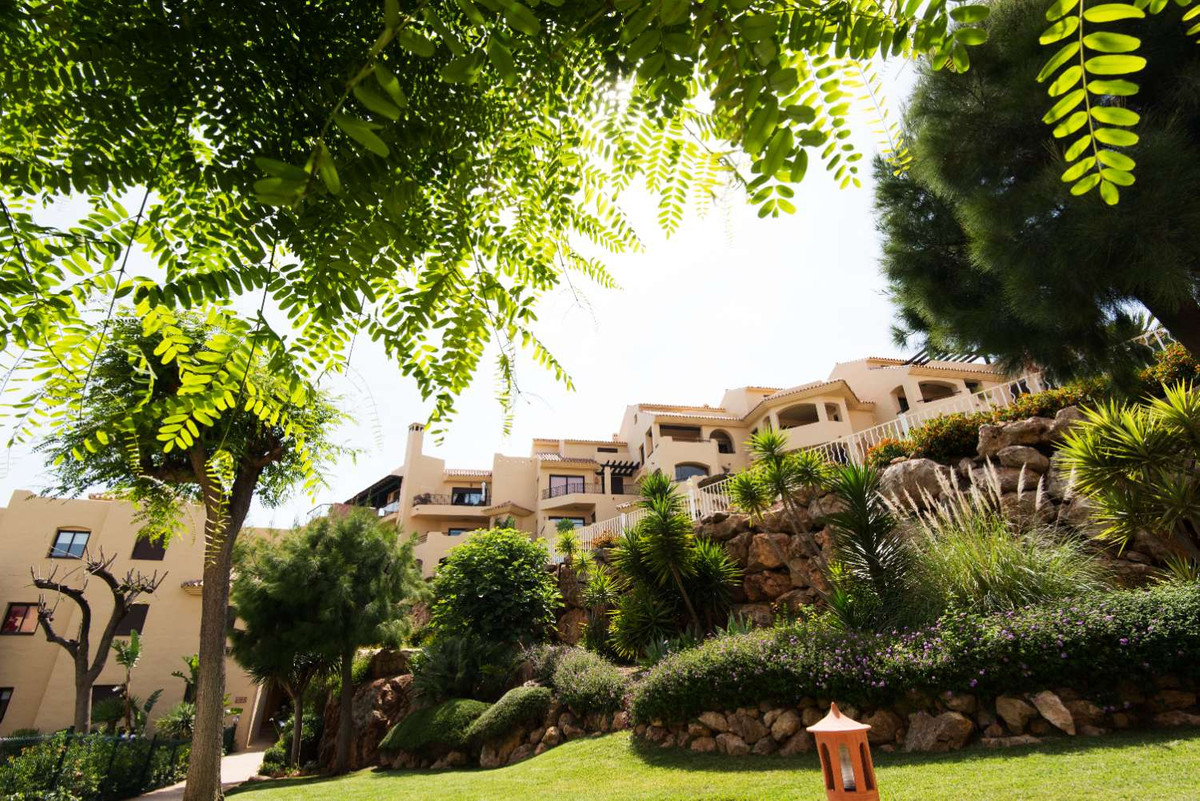 Se vende Apartamento Planta Media de 3 dormitorios en Costa Del Sol, Málaga, España