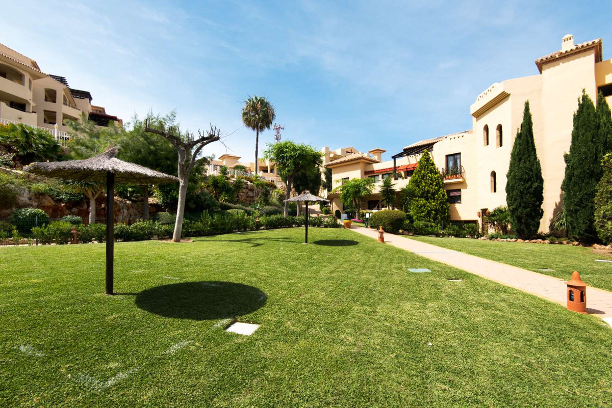 Se vende Apartamento Planta Media de 3 dormitorios en Costa Del Sol, Málaga, España