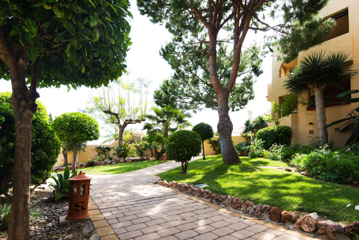 Se vende Apartamento Planta Media de 3 dormitorios en Costa Del Sol, Málaga, España