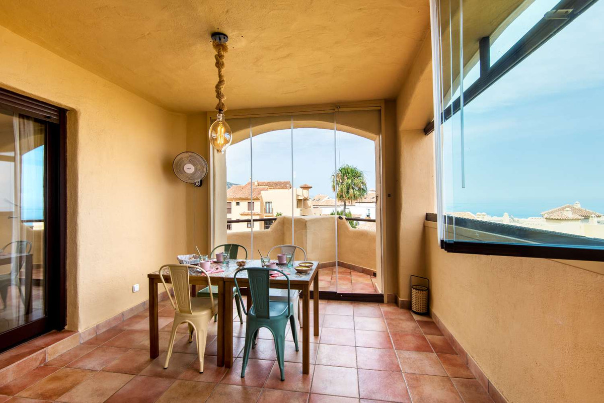 Se vende Apartamento Planta Media de 3 dormitorios en Costa Del Sol, Málaga, España