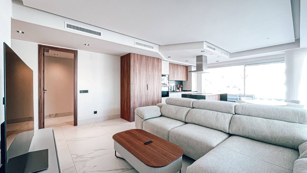 3 Bed Apartment for sale in San Pedro De Alcántara Costa Del Sol, Málaga, Spain