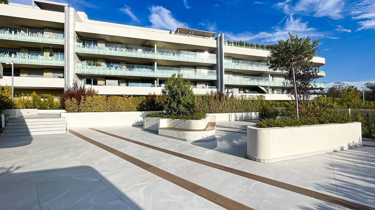 3 Bed Apartment for sale in San Pedro De Alcántara Costa Del Sol, Málaga, Spain