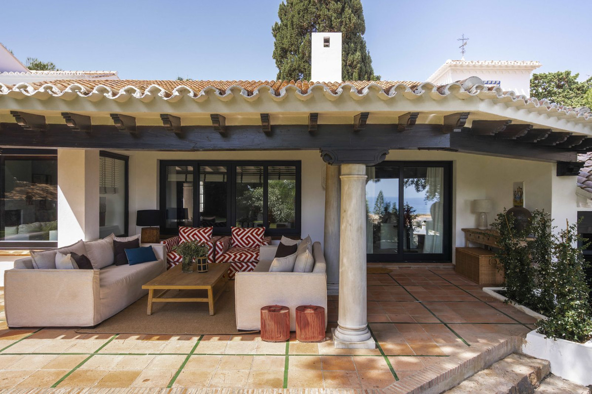 Se vende Villa - Chalet de 6 dormitorios en Málaga Ciudad, Málaga, España