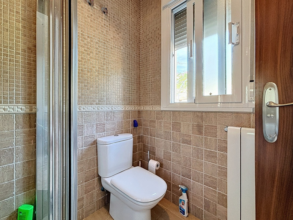 4 Bed Townhouse for sale in Periana Costa Del Sol East, Málaga, Spain