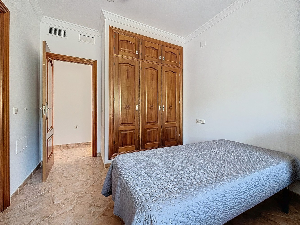 4 Bed Townhouse for sale in Periana Costa Del Sol East, Málaga, Spain