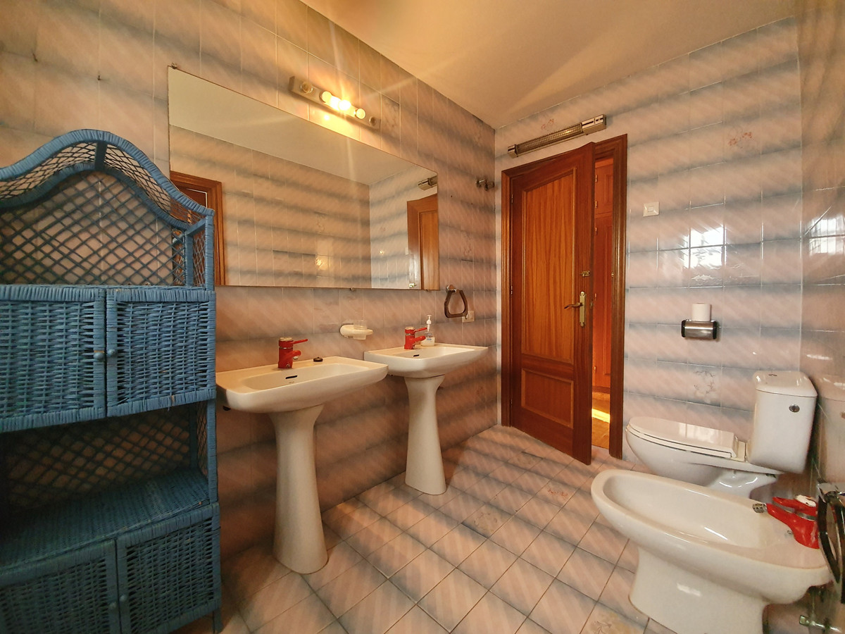 Se vende Restaurante de 5 dormitorios en Costa Del Sol, Málaga, España