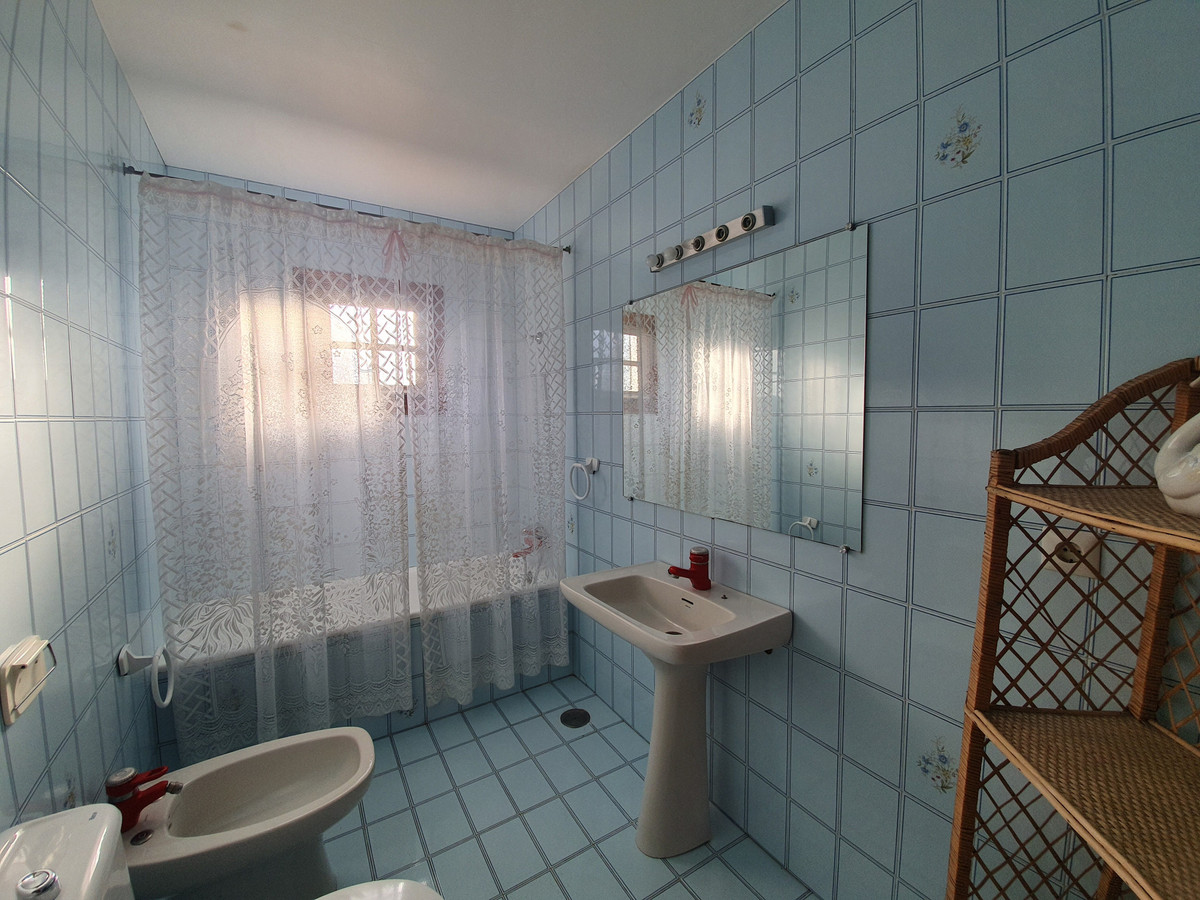 Se vende Restaurante de 5 dormitorios en Costa Del Sol, Málaga, España