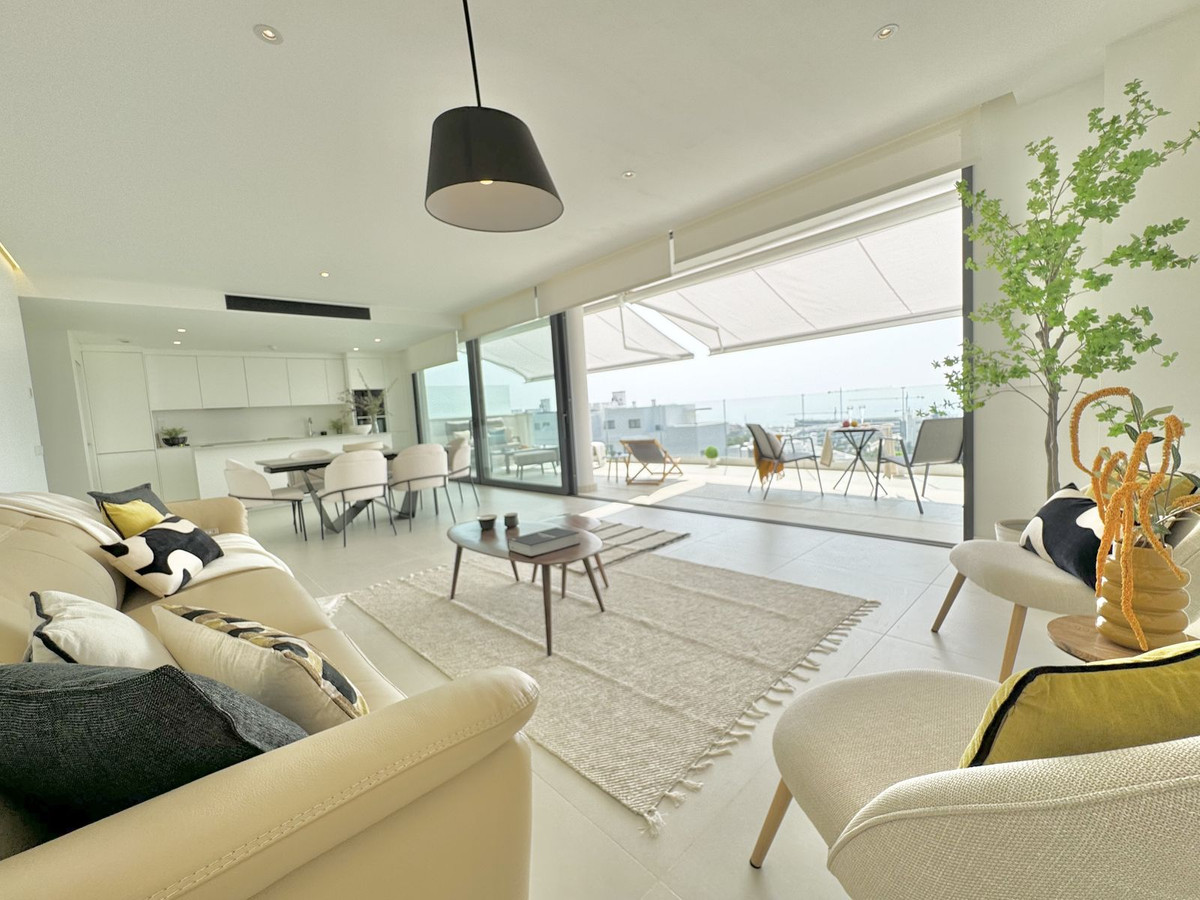 3 Bed Apartment for sale in Fuengirola Costa Del Sol, Málaga, Spain