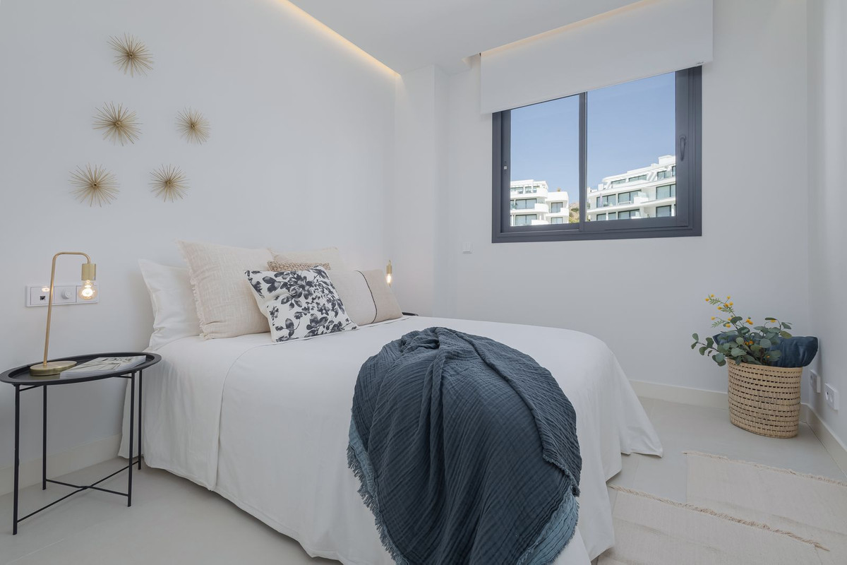 3 Bed Apartment for sale in Fuengirola Costa Del Sol, Málaga, Spain