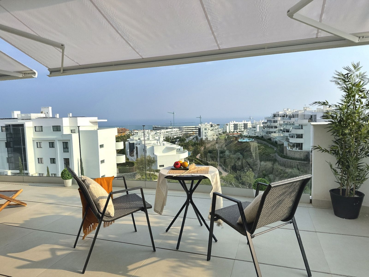 3 Bed Apartment for sale in Fuengirola Costa Del Sol, Málaga, Spain