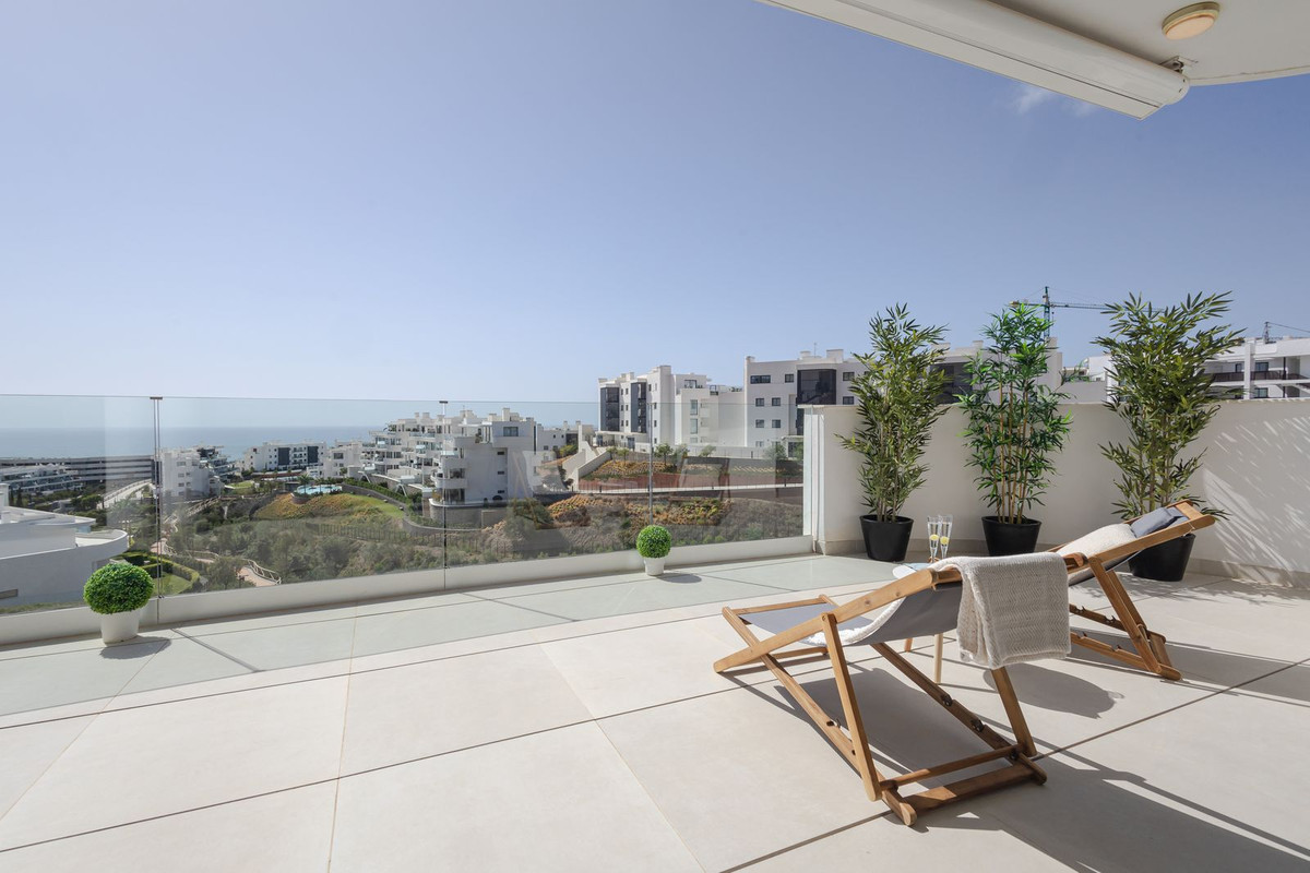 3 Bed Apartment for sale in Fuengirola Costa Del Sol, Málaga, Spain