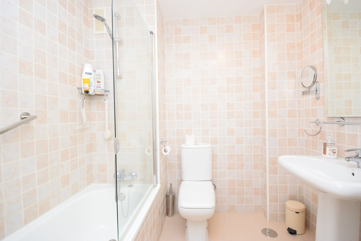2 Bed Apartment for sale in Reserva De Marbella Costa Del Sol, Málaga, Spain