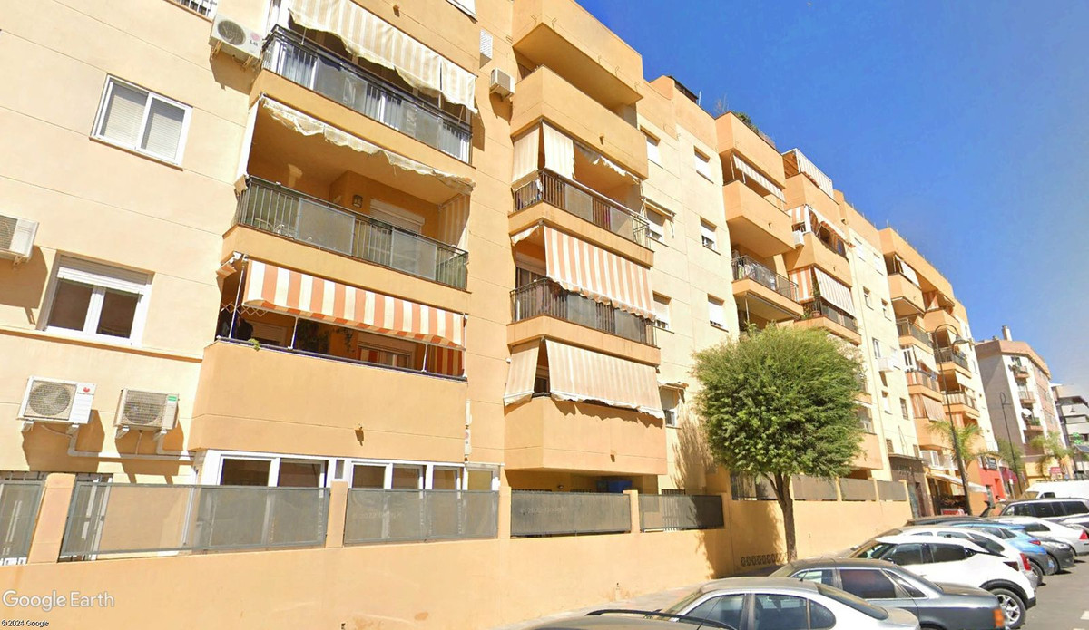 Se vende Apartamento Planta Media de 3 dormitorios en Costa Del Sol, Málaga, España