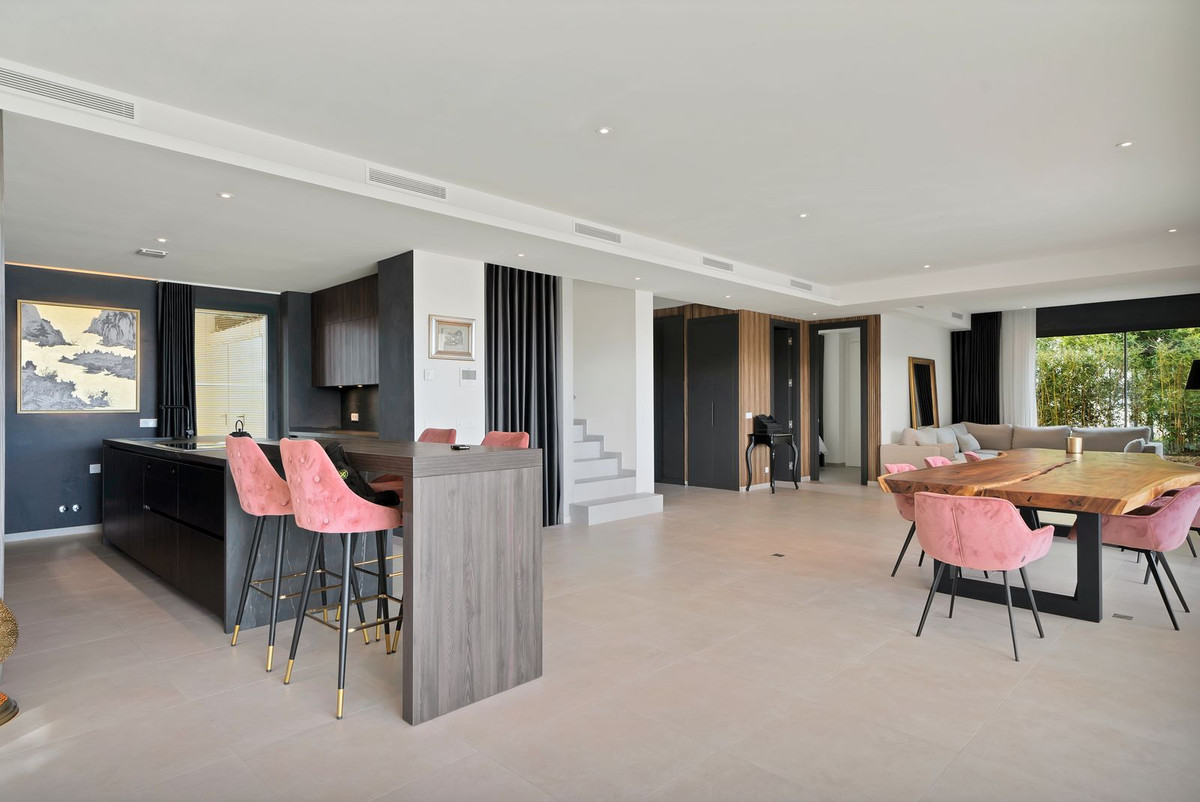 4 Bed Townhouse for sale in La Cala Golf Costa Del Sol, Málaga, Spain