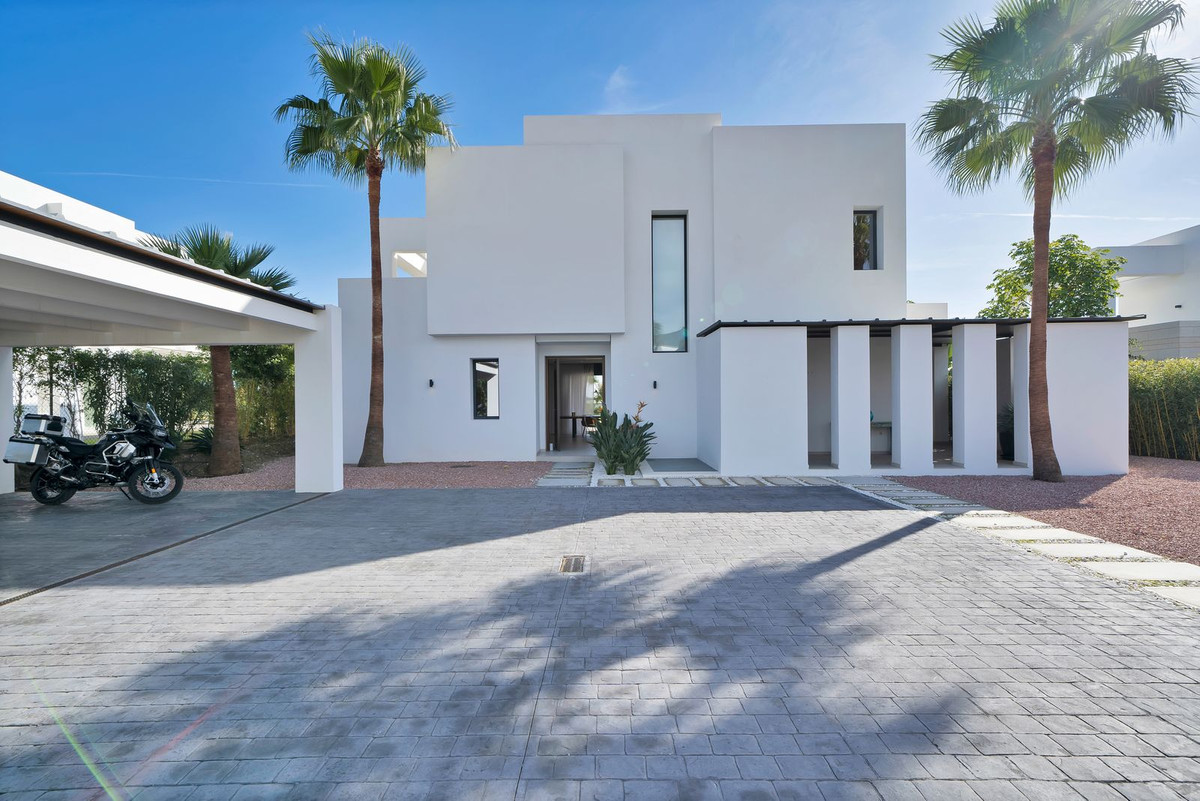 4 Bed Townhouse for sale in La Cala Golf Costa Del Sol, Málaga, Spain