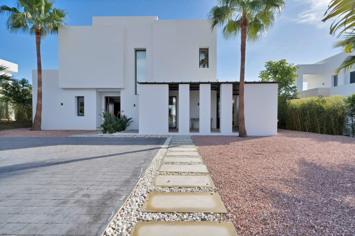 4 Bed Townhouse for sale in La Cala Golf Costa Del Sol, Málaga, Spain